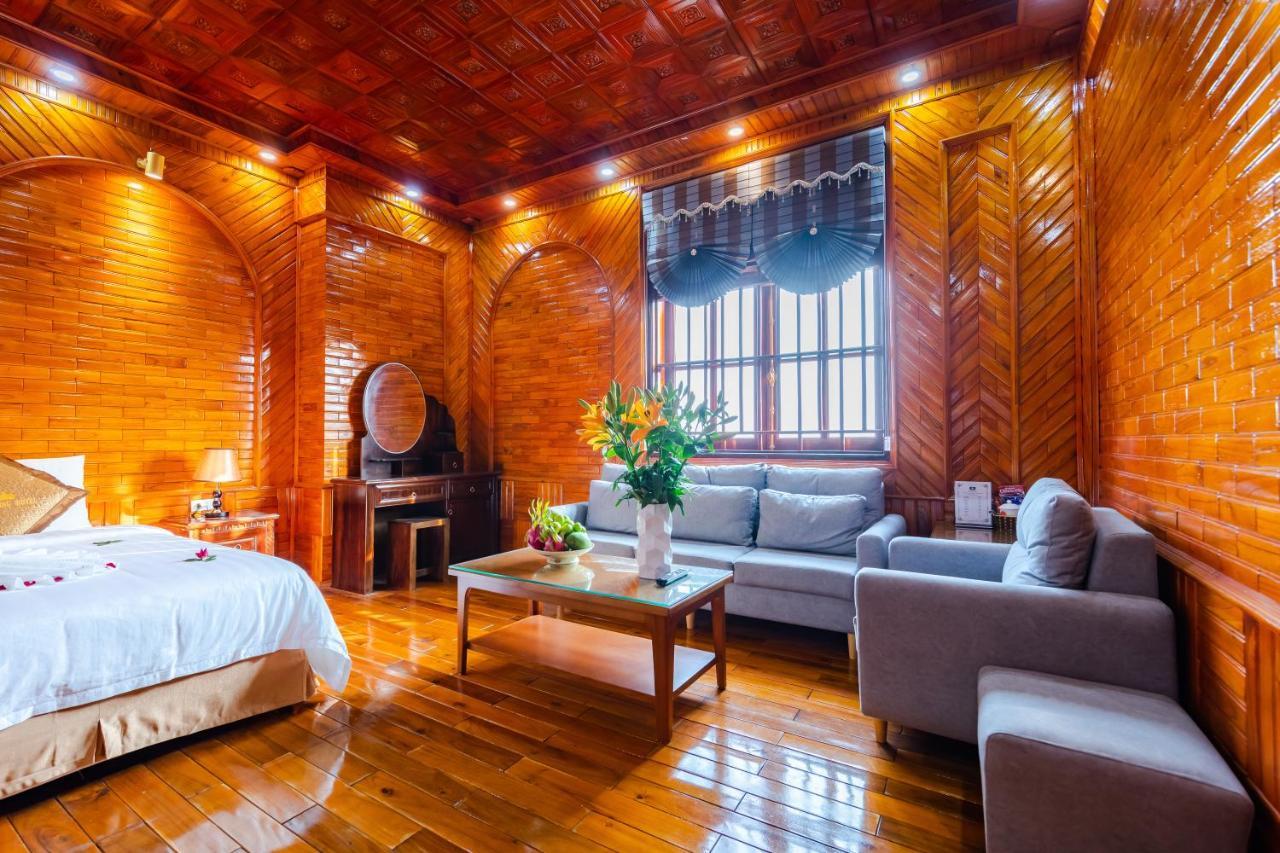 Theking Hotel Huong Gia Exteriör bild
