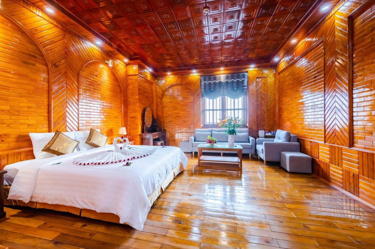 Theking Hotel Huong Gia Exteriör bild