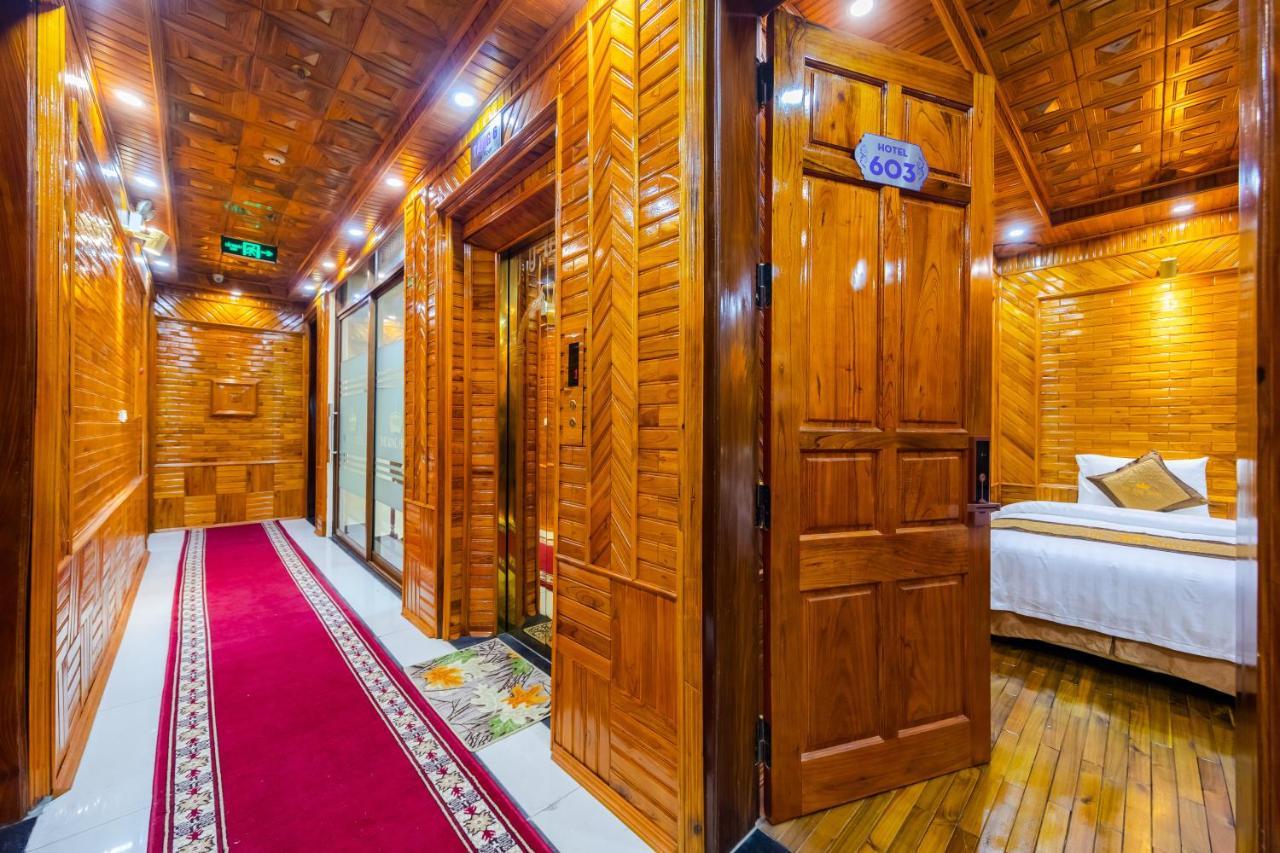 Theking Hotel Huong Gia Exteriör bild