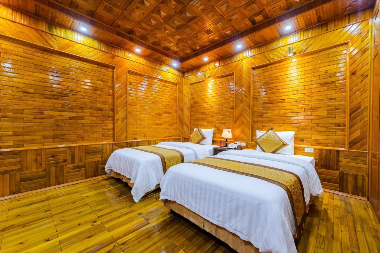 Theking Hotel Huong Gia Exteriör bild
