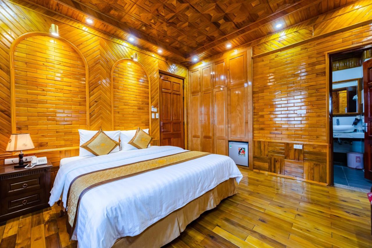 Theking Hotel Huong Gia Exteriör bild